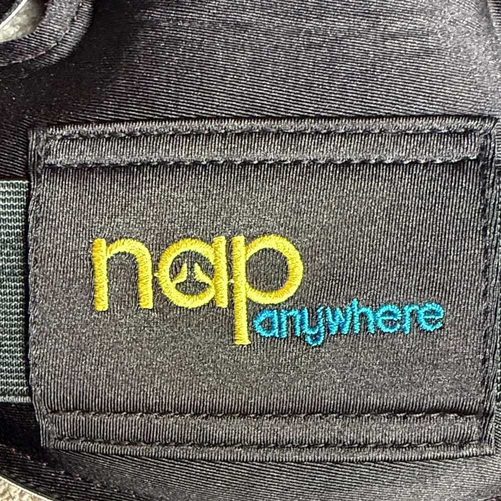 Nap Anywhere Travel Headrest in Crimson & Black 12 X 12 X 1.5” Vacation Hoilday